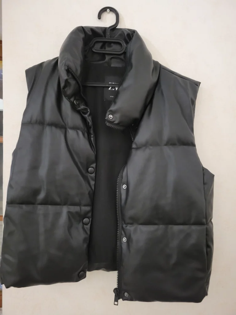 Doudoune Zara sem mangas efeito couro tamanho M-L – photo 2
